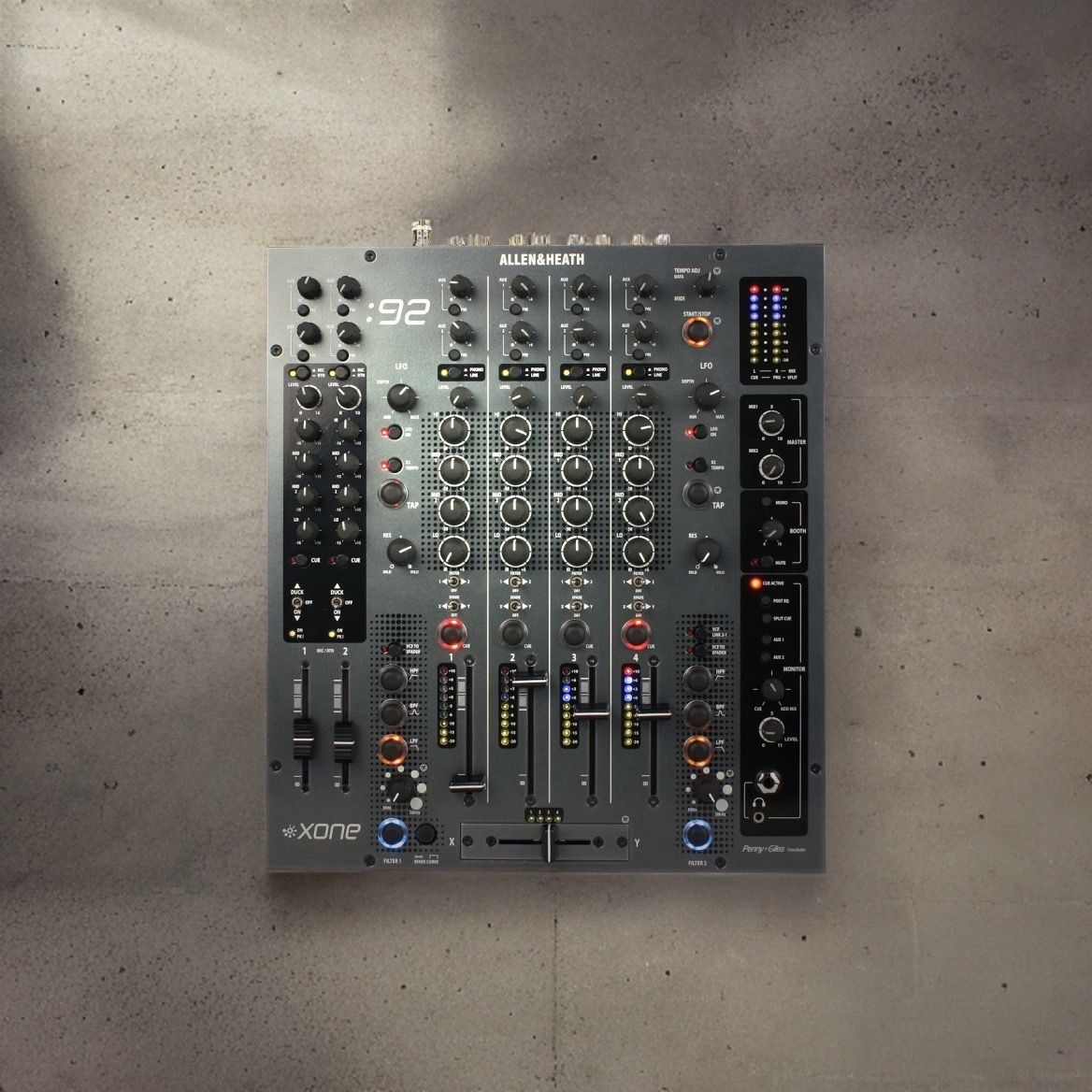 Allen & Heath Xone 92